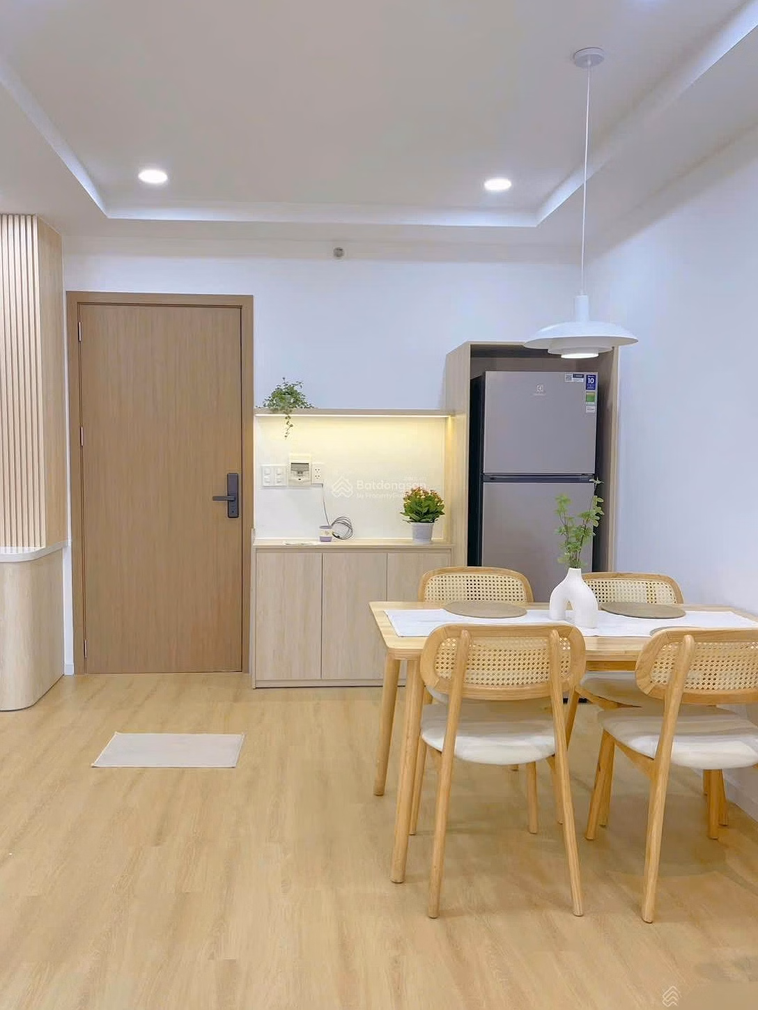 Nha Trang 2-bedroom apartment for sale, long-term pink book