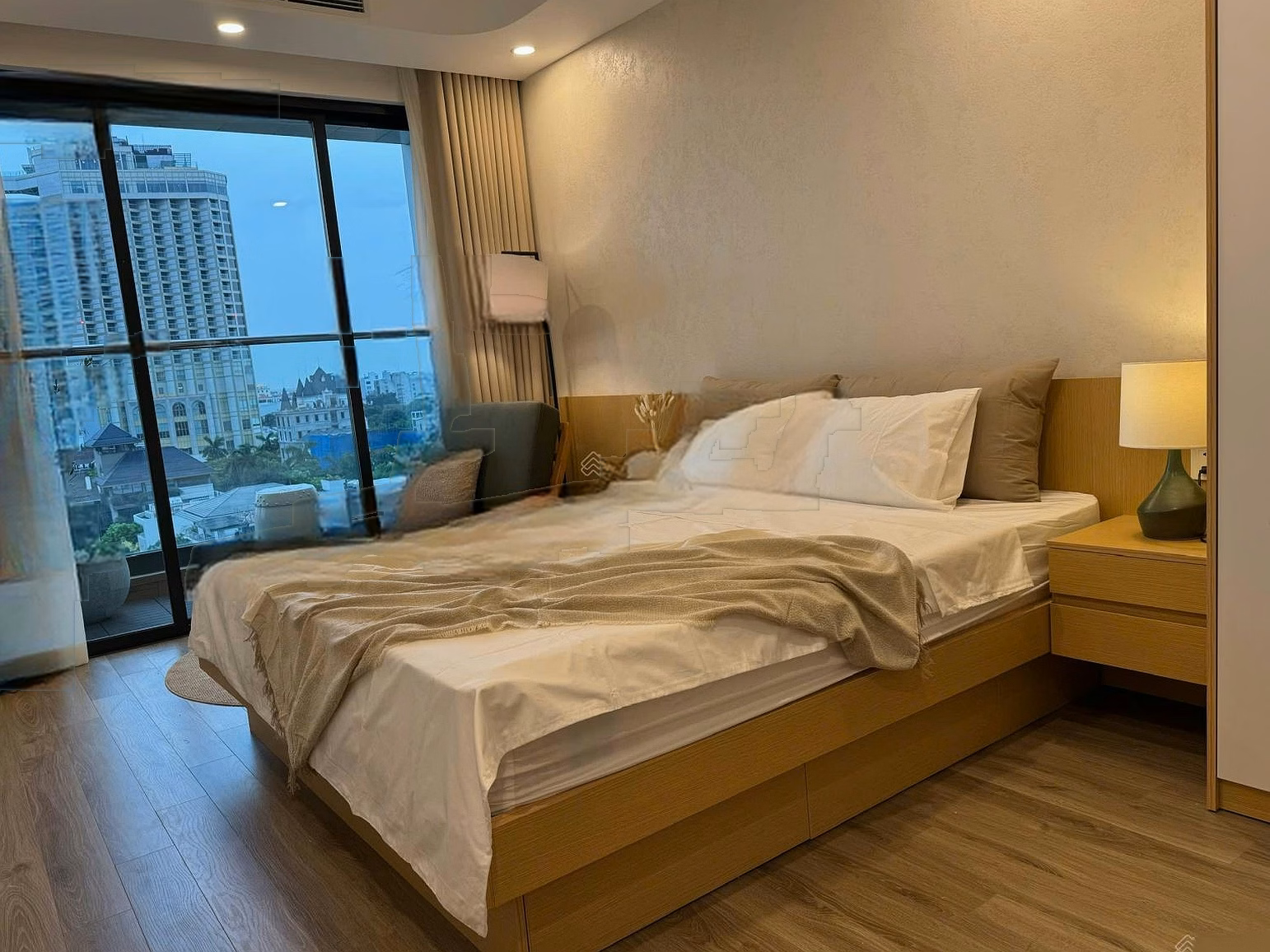 Quick rent 2-bedroom apartment 89m2 with basic furniture, very good price, only 14 million/month