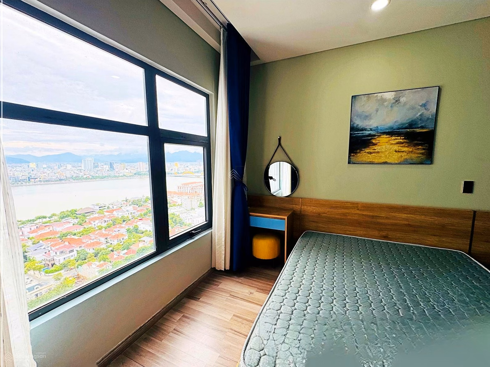 2 bedroom apartment for rent at The Monarchy B, Tran Hung Dao, Son Tra. Available, beautiful interior as pictured