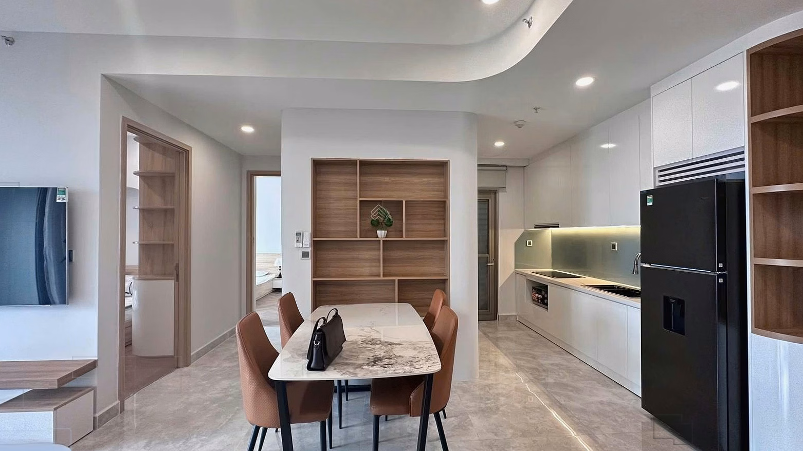 Quick rent 2 bedrooms CC Midtown PMH District 7