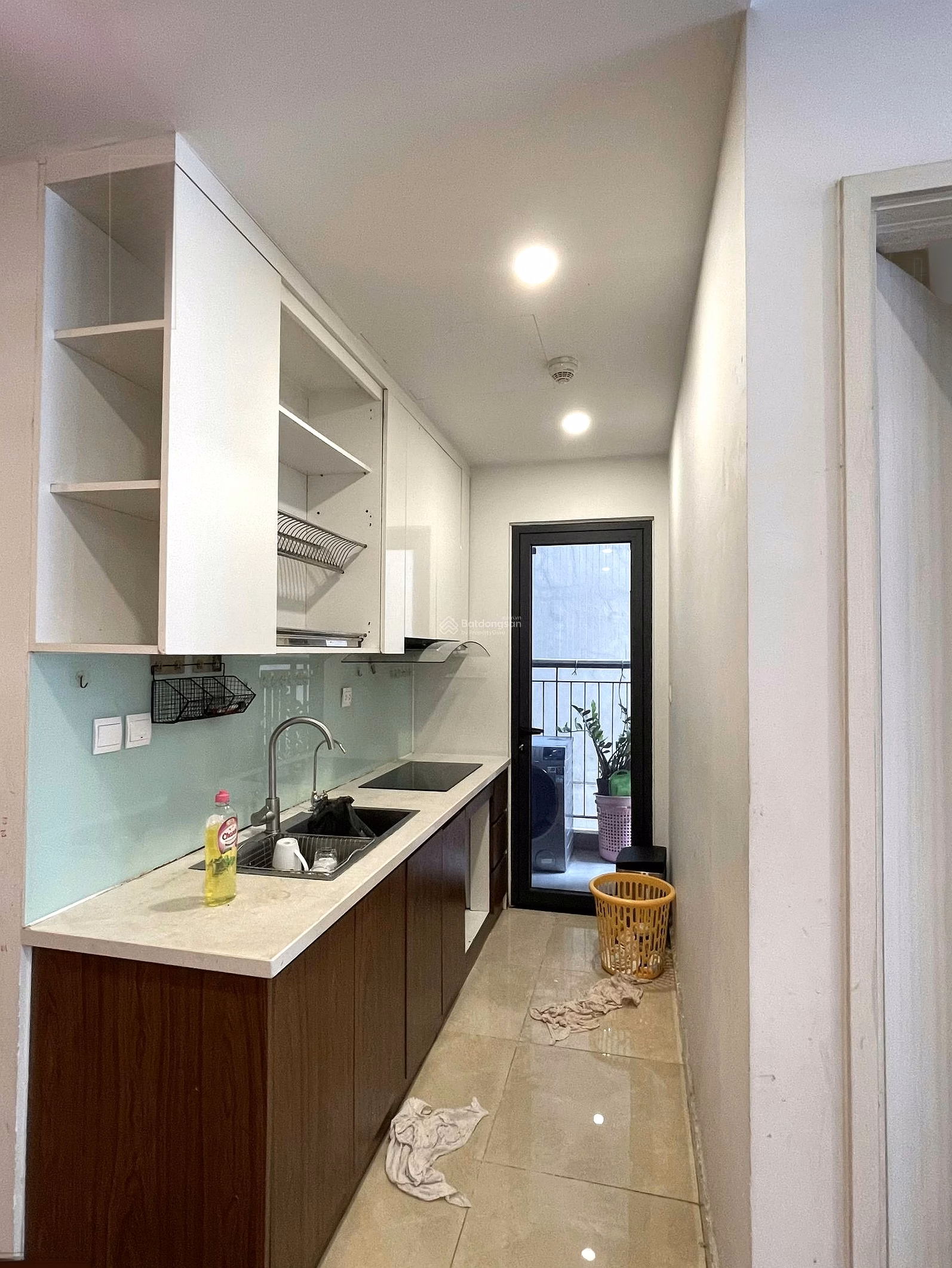 GoldSeason CC for rent, 17 million VND, 100m2, 3 bedrooms, 2 bathrooms, nice view