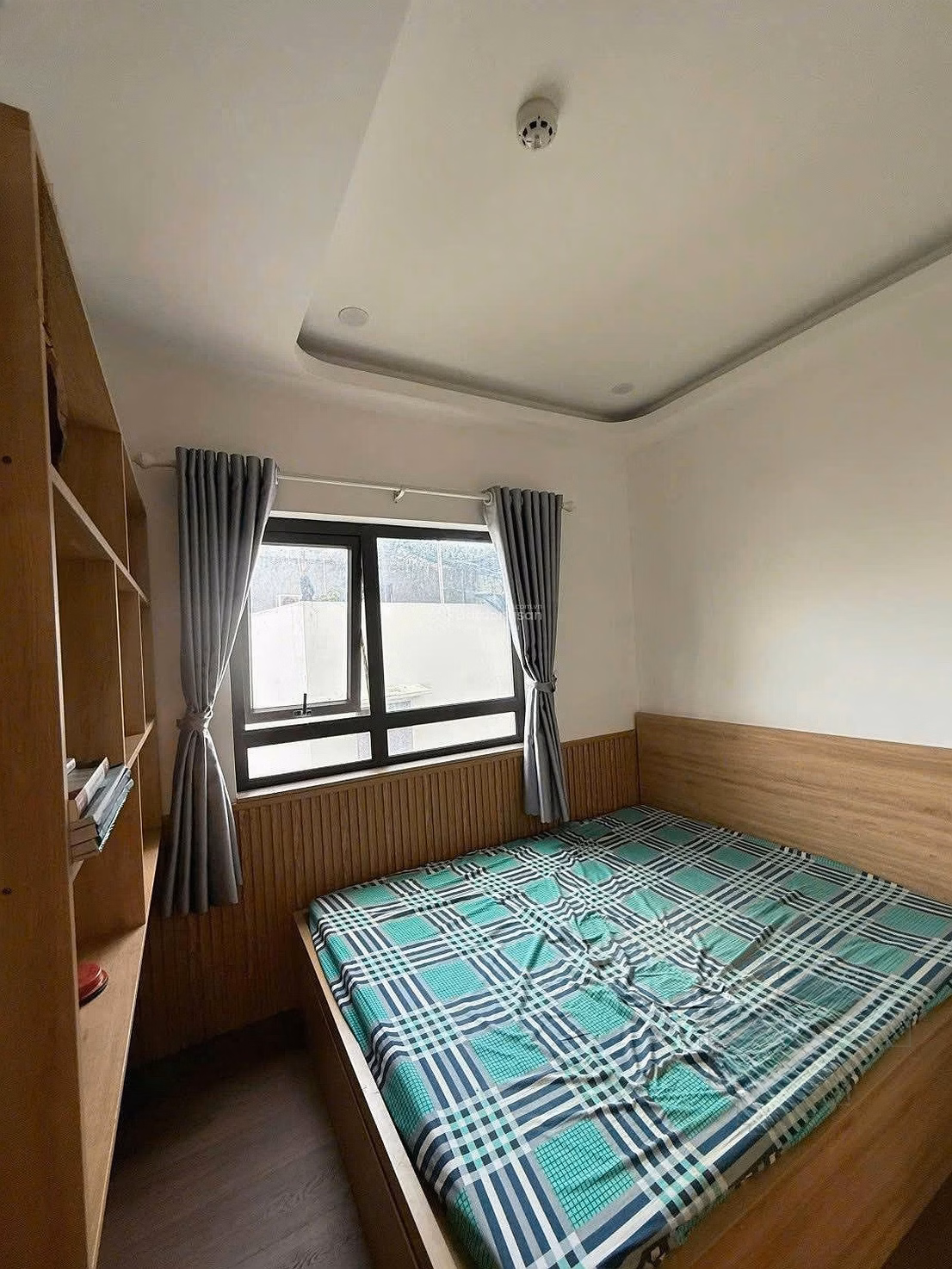 Commercial corner apartment SSH09 Ha Quang - Park view, 2 bedrooms, balcony, high floor, good price
