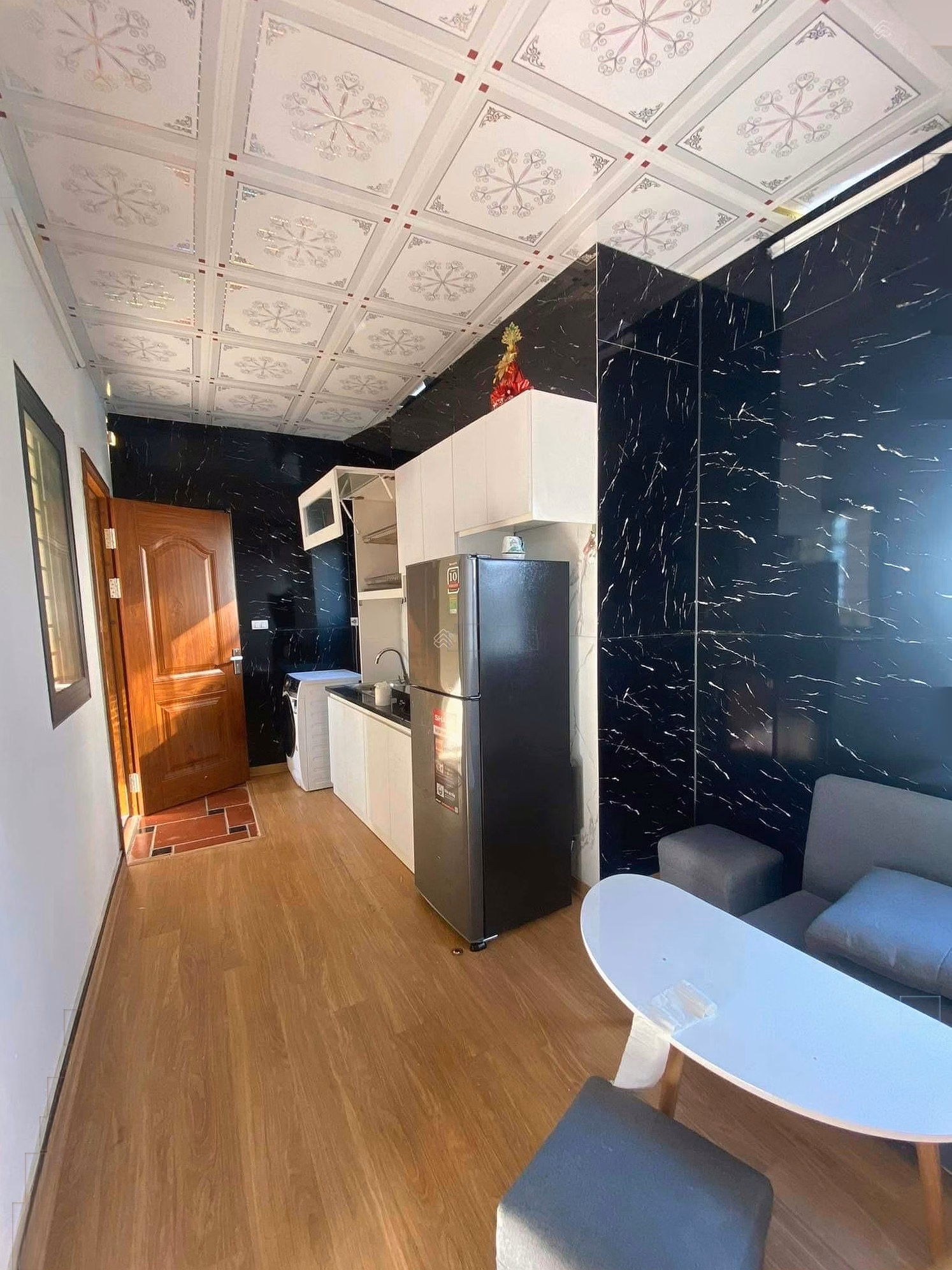 Apartment for 01 guest, 02 bedrooms, price only 8 million/month, fully furnished including: Air conditioner, hot and cold water, kitchen