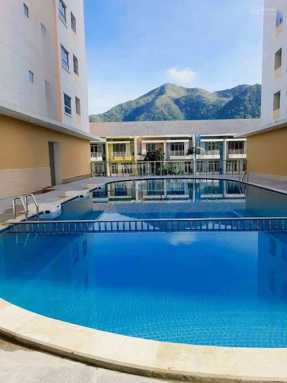 2 bedroom apartment for rent in Hoang Quan Nha Trang. Only 5.5 million/month, cool view