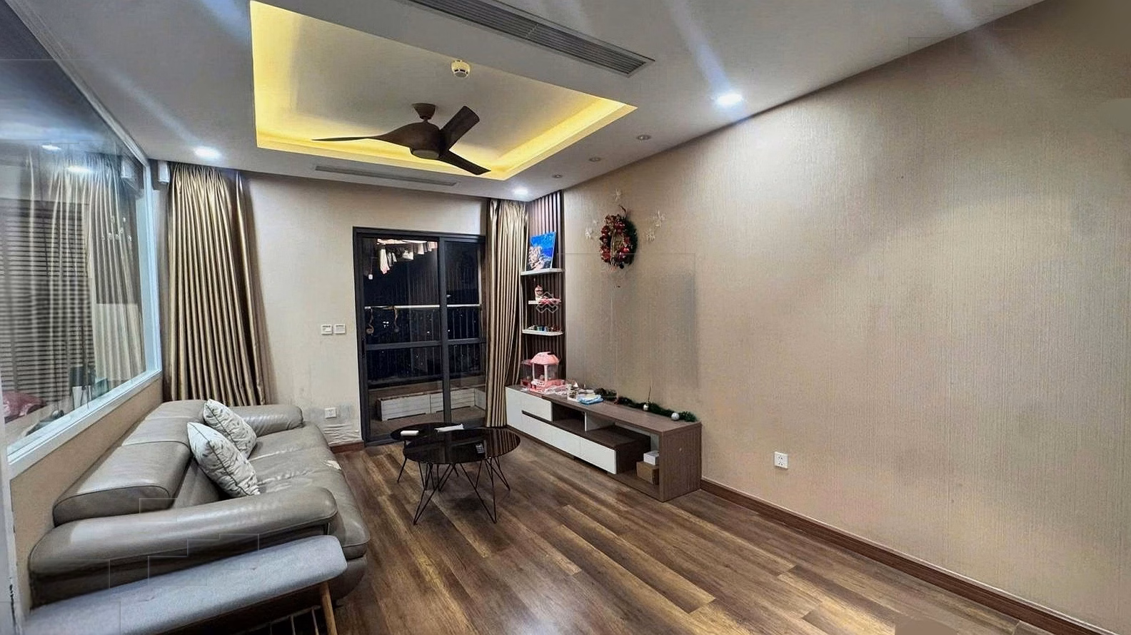 Apartment for rent with 2 bedrooms, 2 bathrooms, good price 17 million, 85m2 at The Golden Palm Le Van Luong, Hanoi