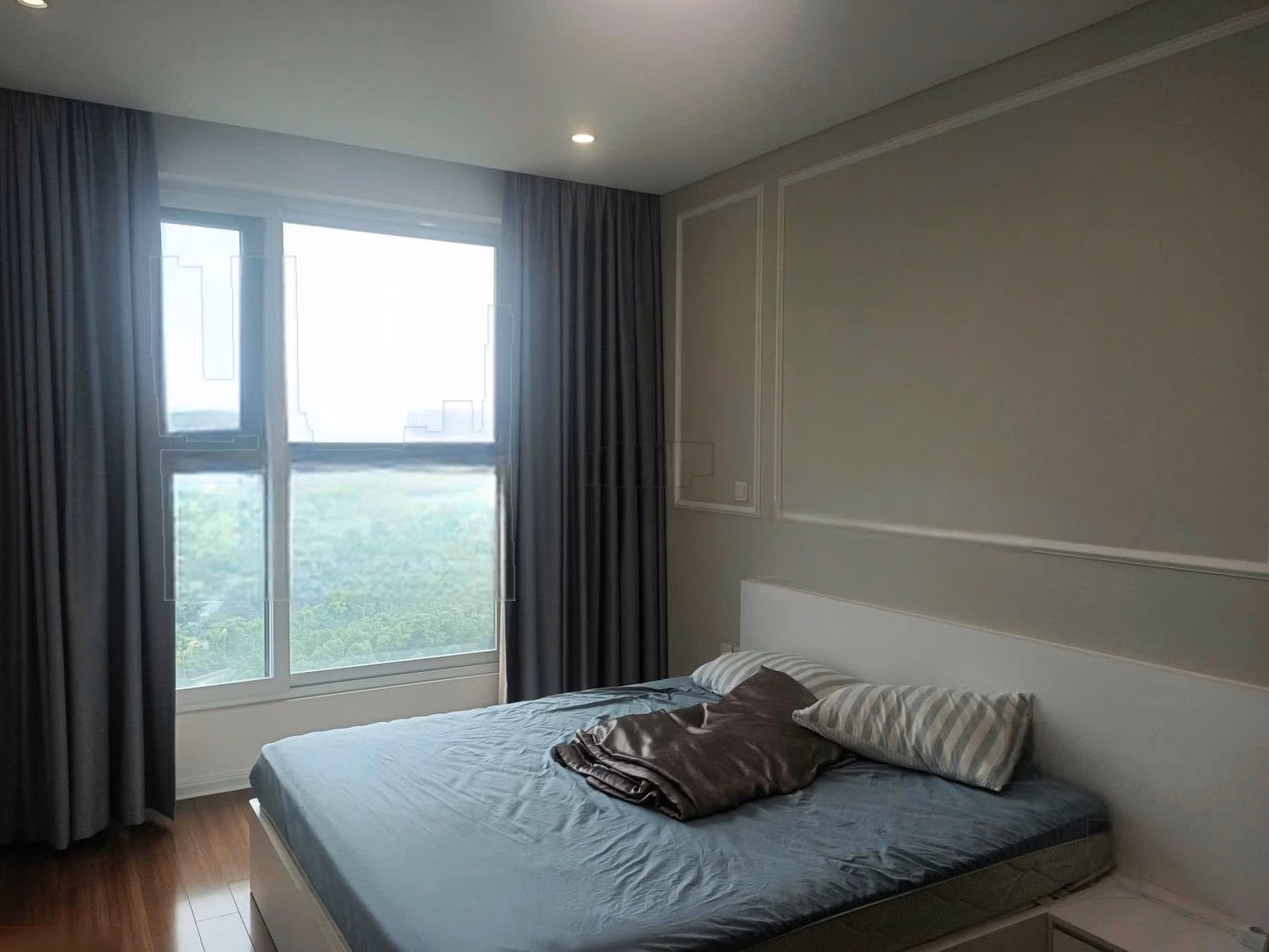 I rent My Dinh Pearl block P2 - 2 bedrooms/2 bathrooms - fully furnished - 17 million/month - Move in immediately. There is a slot to send a car