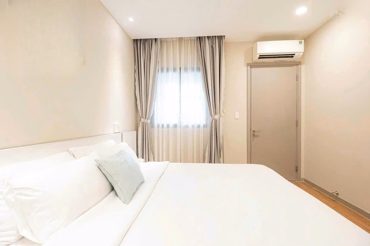 Apartment for sale with Pham Van Dong street view 50m²-2 Billion - Separate pink book Available Fully furnished with 70% bank loan support