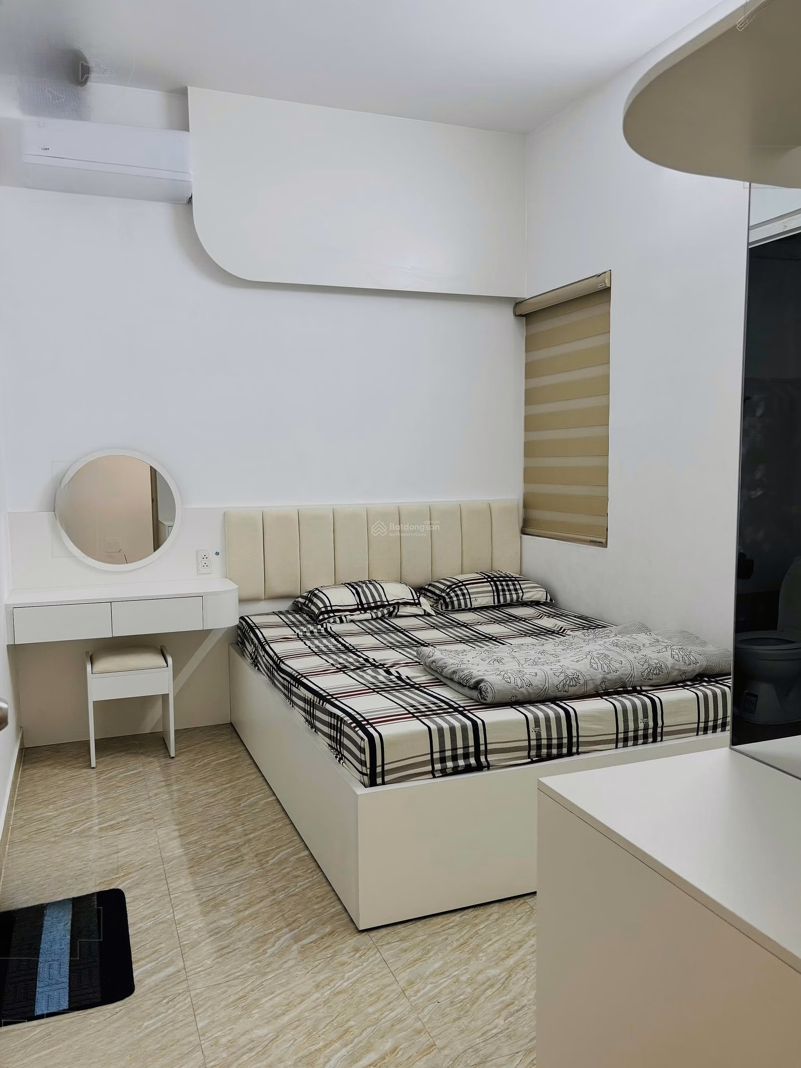 Hoang Quan Nha Trang apartment for sale, 55m2, 2 bedrooms, fully furnished, separate pink book, price 2,190 billion