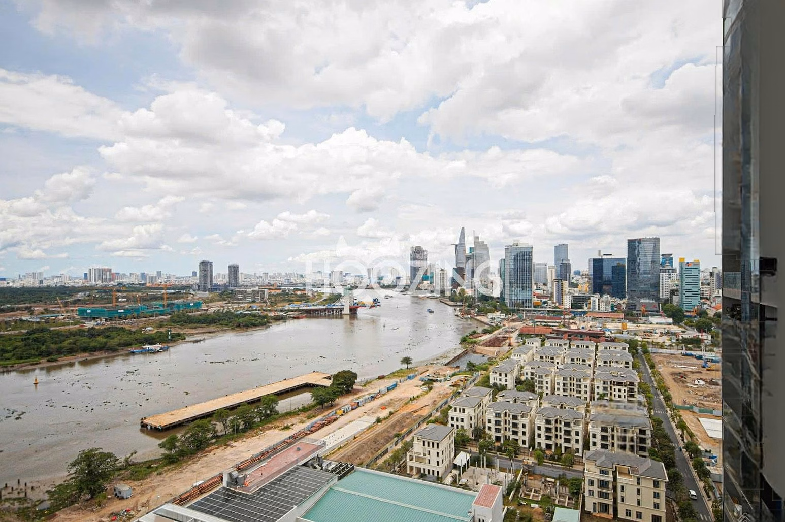 Selling 3 bedrooms + 3 bathrooms with river view in Vinhomes Ba Son, available with rental contract of 48 million/month