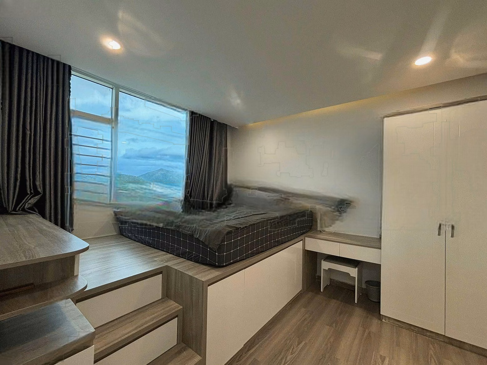 Selling 4 bedroom apartment (2 pine dams) in Muong Thanh Khanh Hoa