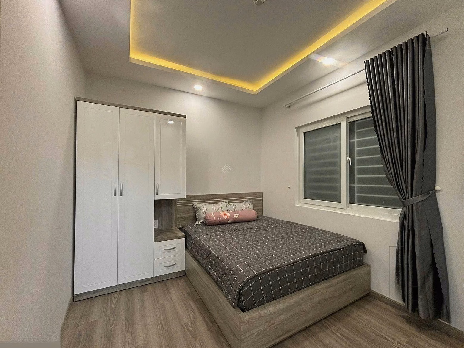 Selling 4 bedroom apartment (2 pine dams) in Muong Thanh Khanh Hoa