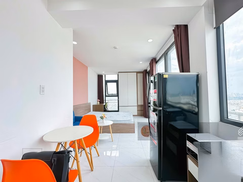 Apartment with balcony/full window near TDTU, Rmit, Himlam, Export Processing Zone, Lotte District 7 - Free room search support