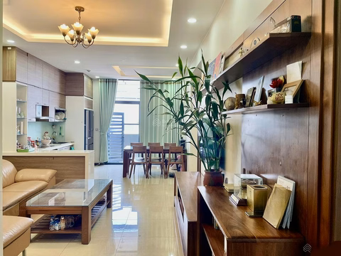 Luxury 2+1 corner apartment for rent in Trang An Complex, 94m2, fully furnished