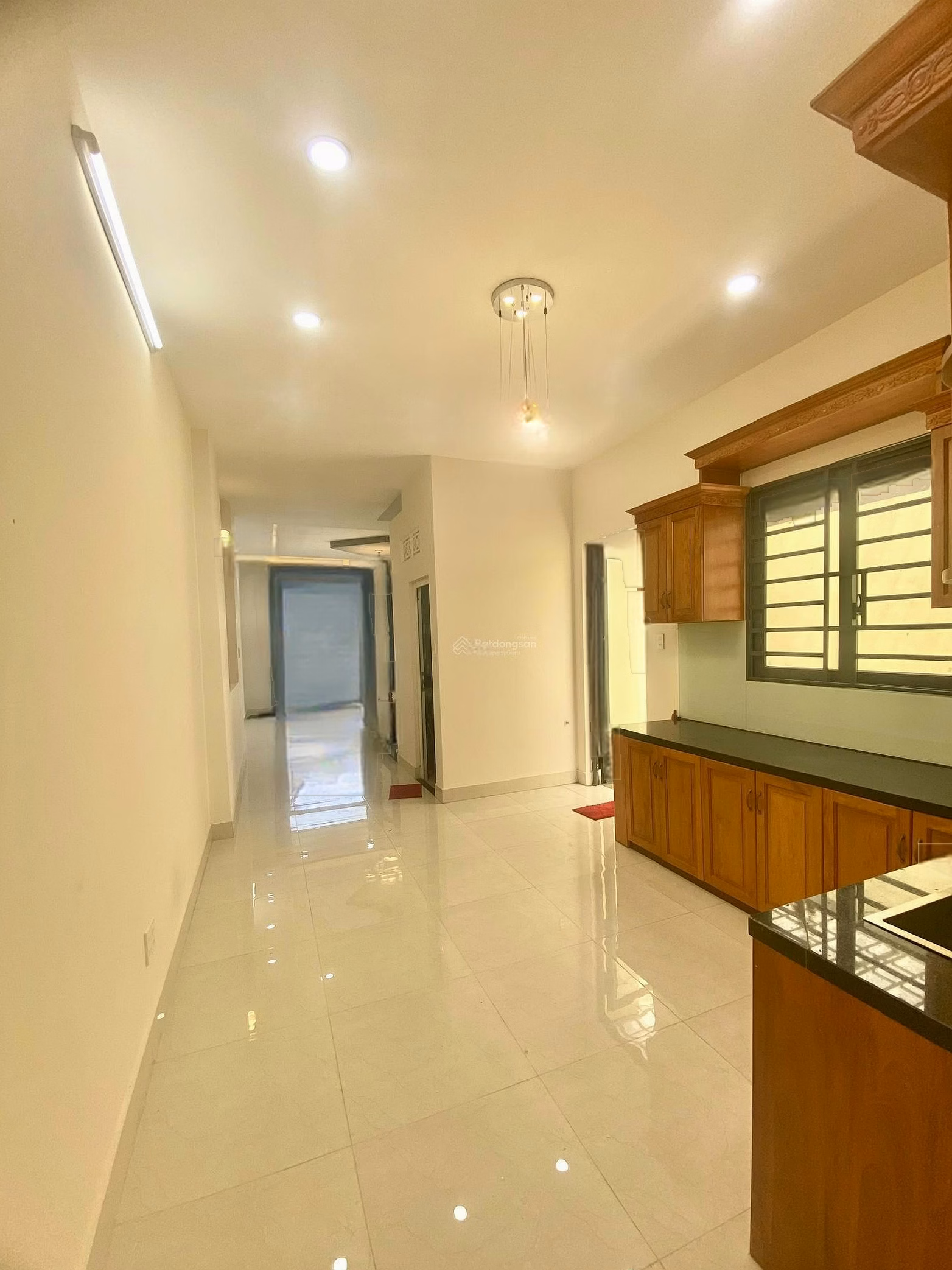 Extremely rare! Selling a pair of 2 houses of 170m2 - Car parked in the house - Cash flow 18 million/month - Price only 10.4 billion TL