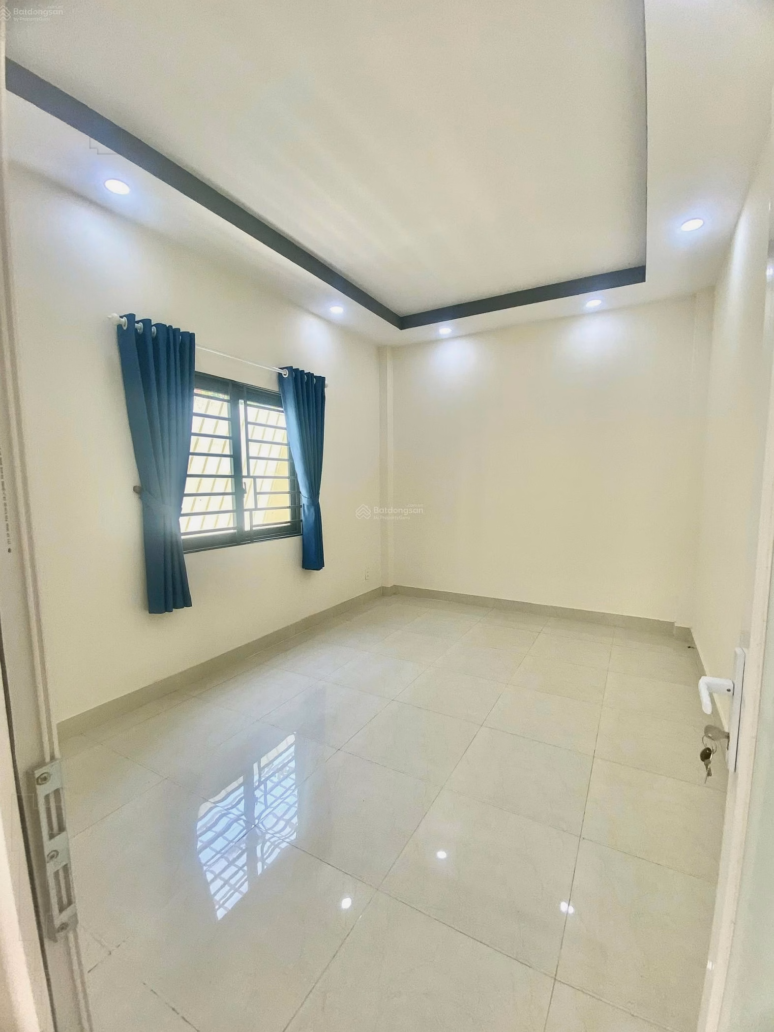 Extremely rare! Selling a pair of 2 houses of 170m2 - Car parked in the house - Cash flow 18 million/month - Price only 10.4 billion TL