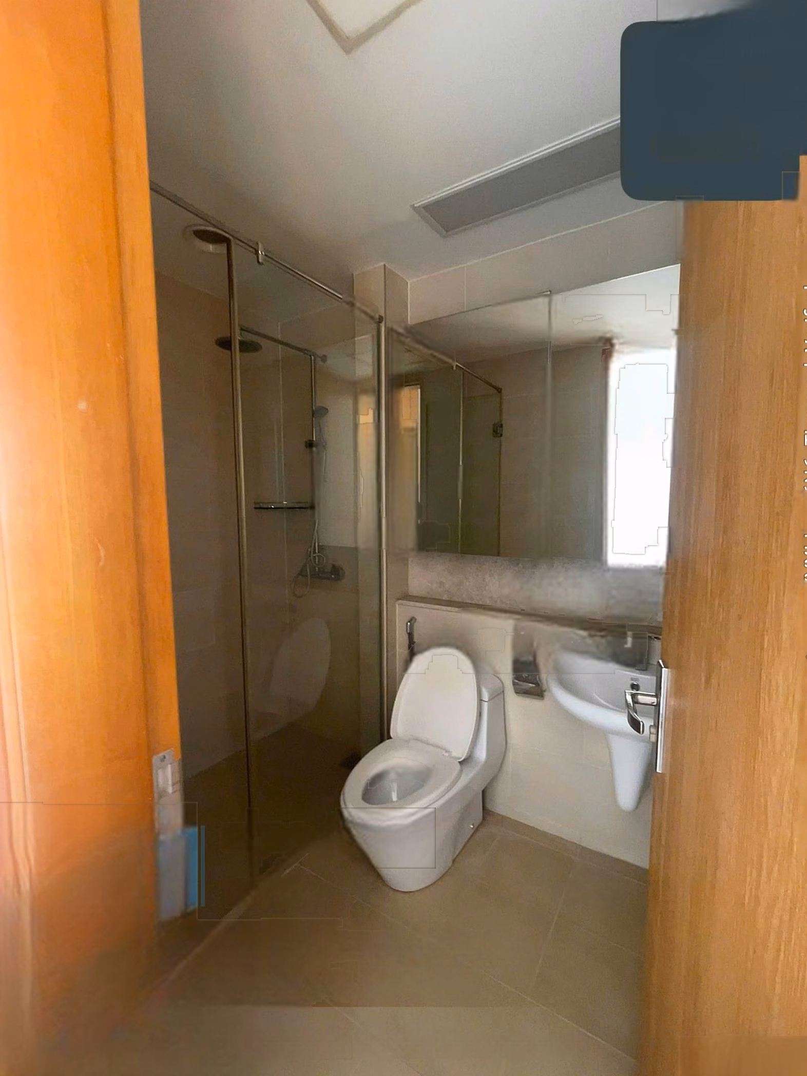 Apartment for sale 88m2, 2 bedrooms, 2 bathrooms at Mailand Hanoi City, 6.5 billion, new clean house, red book ready