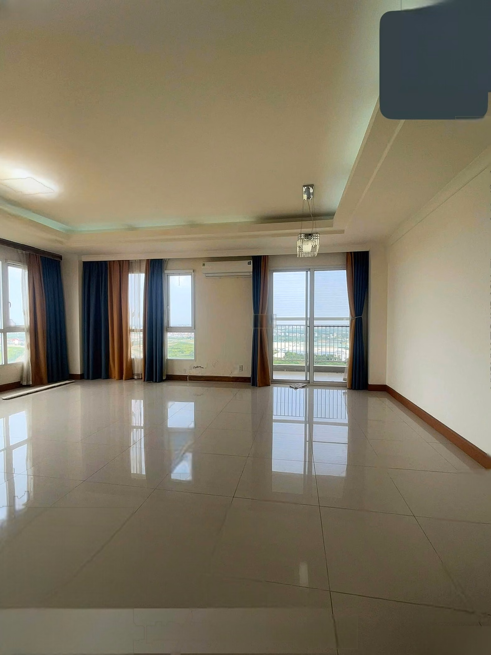 Apartment for rent with 3 bedrooms, 2 bathrooms, 150m2 at Mailand Hanoi City, price 16 million/month, available for viewing