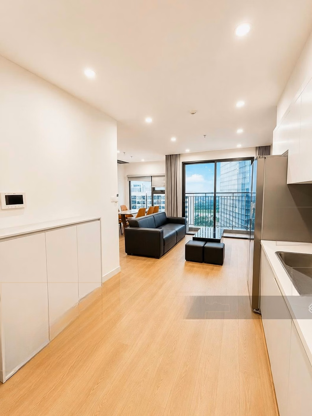 Good price for quick sale of 2N2W apartment 64.5m2 fully furnished with book 3.85 billion***