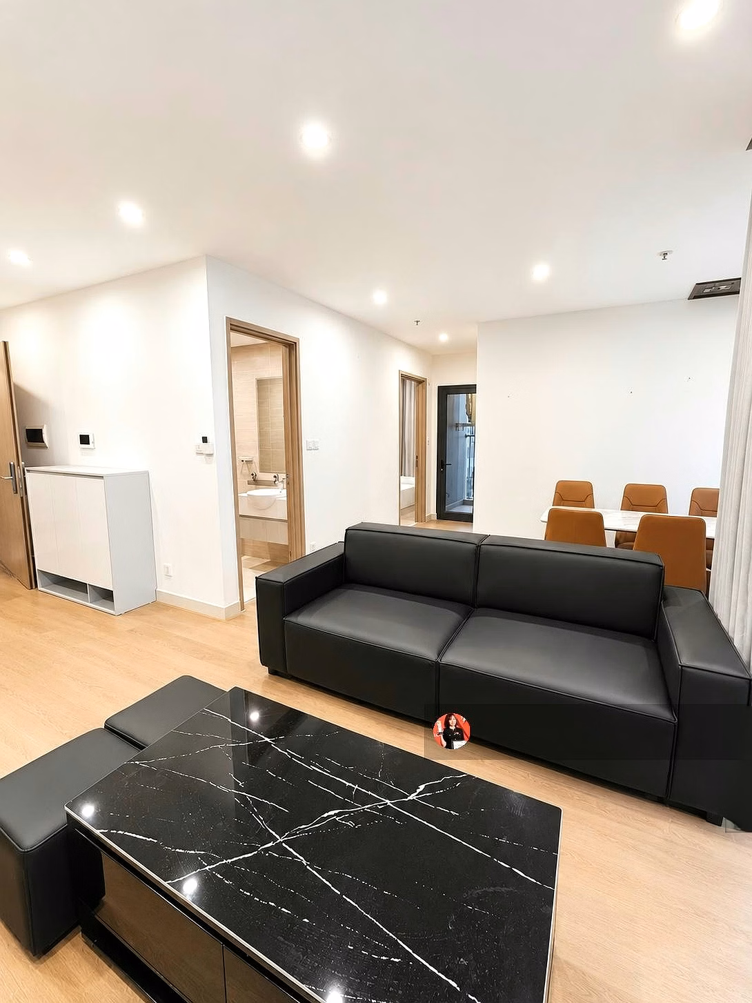 Good price for quick sale of 2N2W apartment 64.5m2 fully furnished with book 3.85 billion***