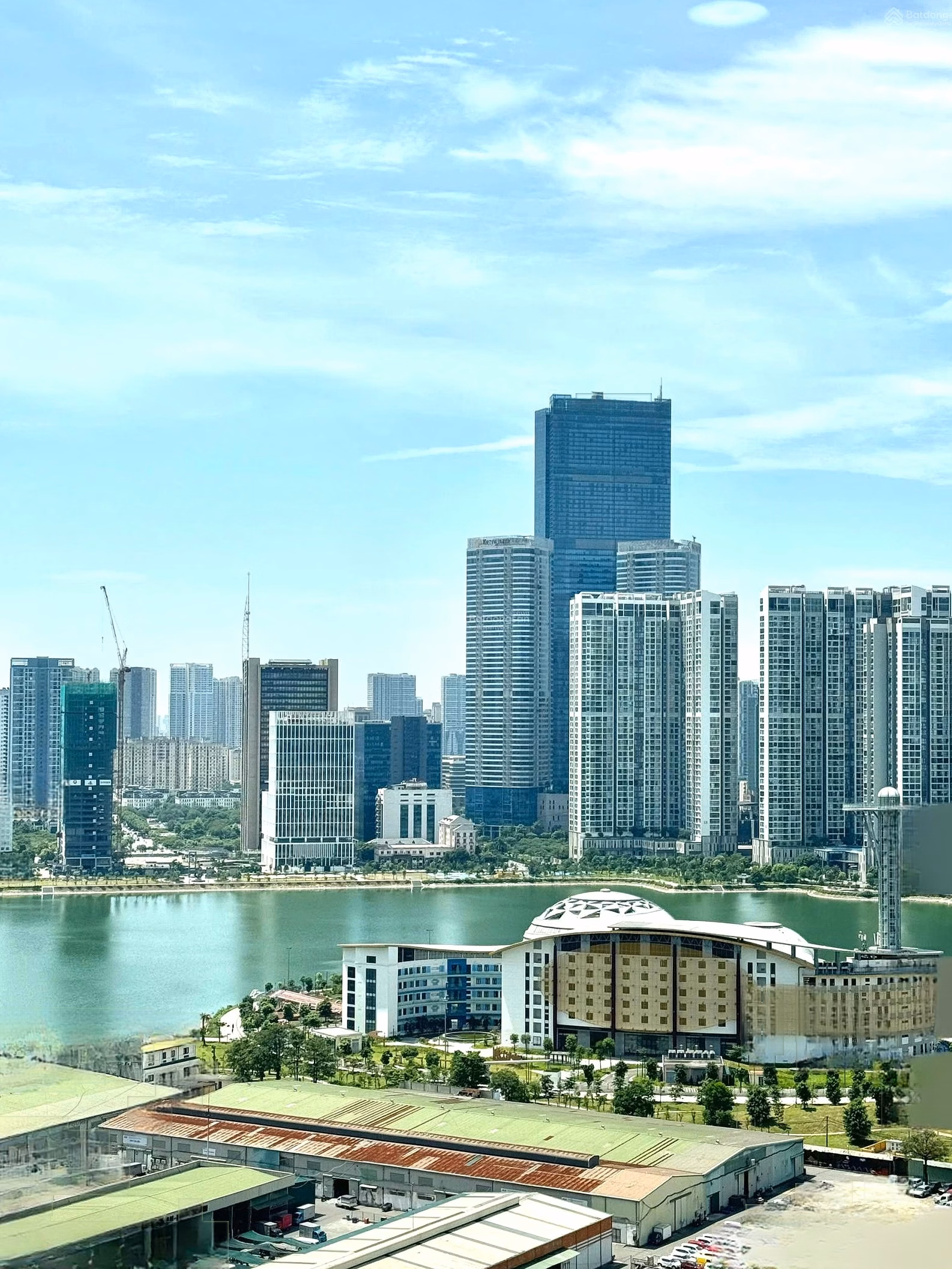 Need to rent apartment fund in My Dinh center, Capital Elite, 18 Pham Hung, 3 bedrooms, basic to fully furnished