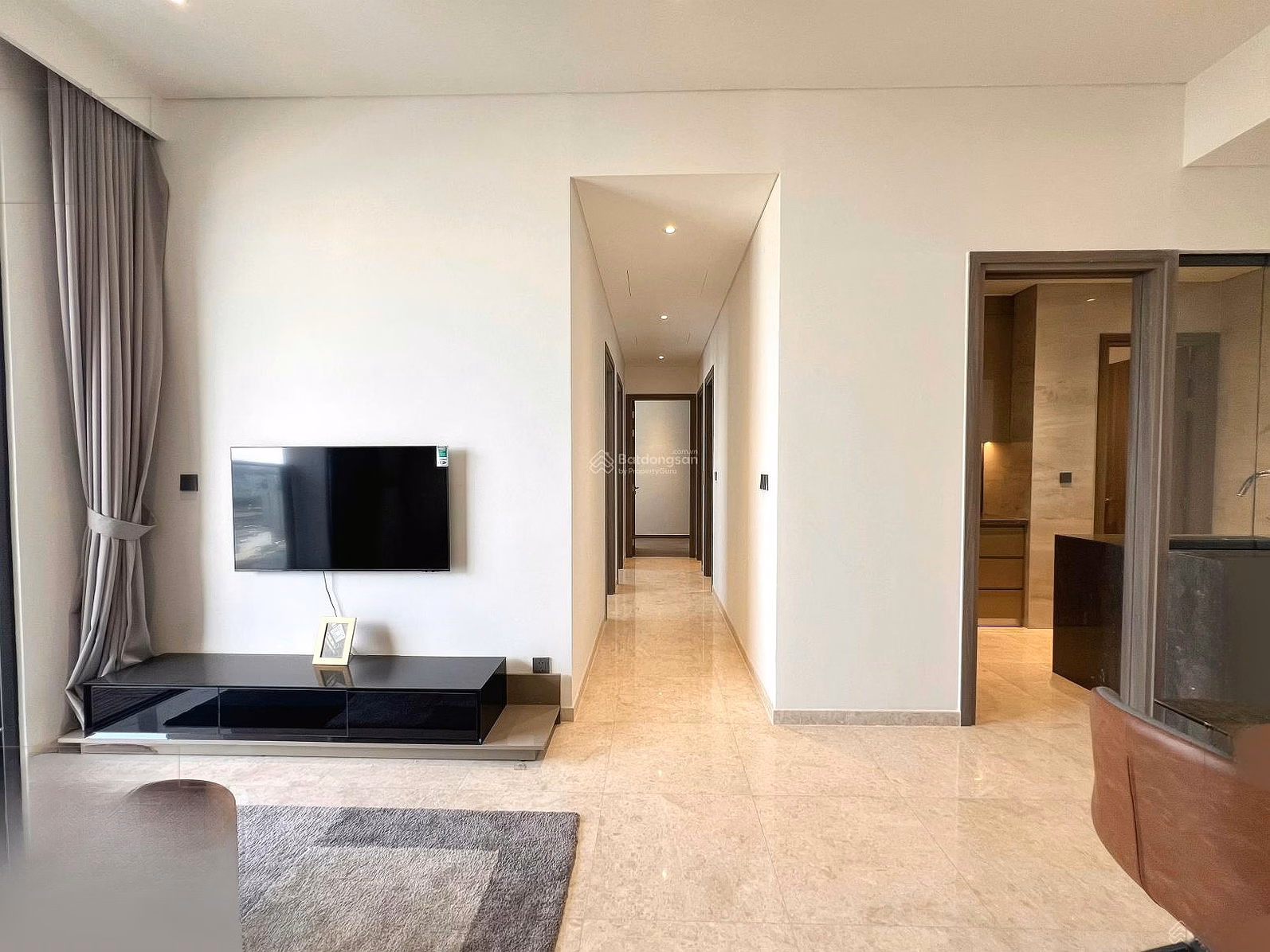 Urgent sale of luxury apartment The Marq 3 bedrooms with Landmark view 24.5 billion, fully furnished, good price