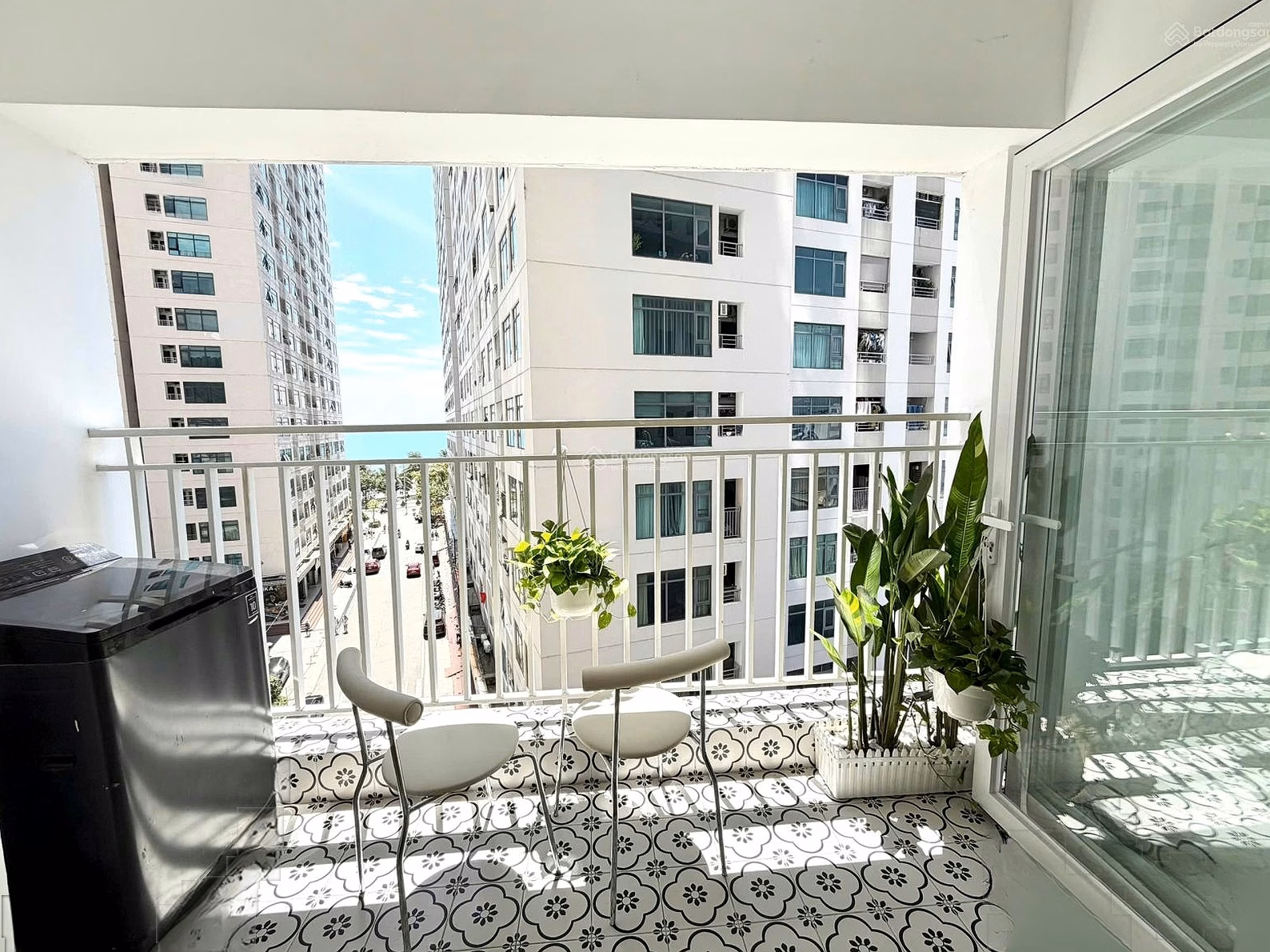Waking up in the morning and looking at the sea every day, OC3 apartment awaits its new owner!
