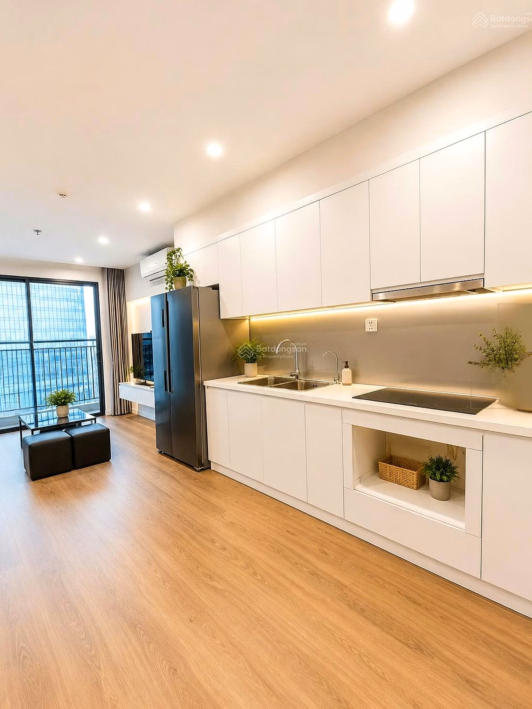 HOT! 2N + 2WC for rent in building S2.01, fully furnished as shown in the photo, good price, nice apartment, I like it