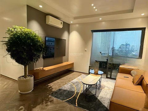 2 bedroom apartment for rent at Kosmo Xuan La apartment building, price 14 million/month, contact 0355 392 ***