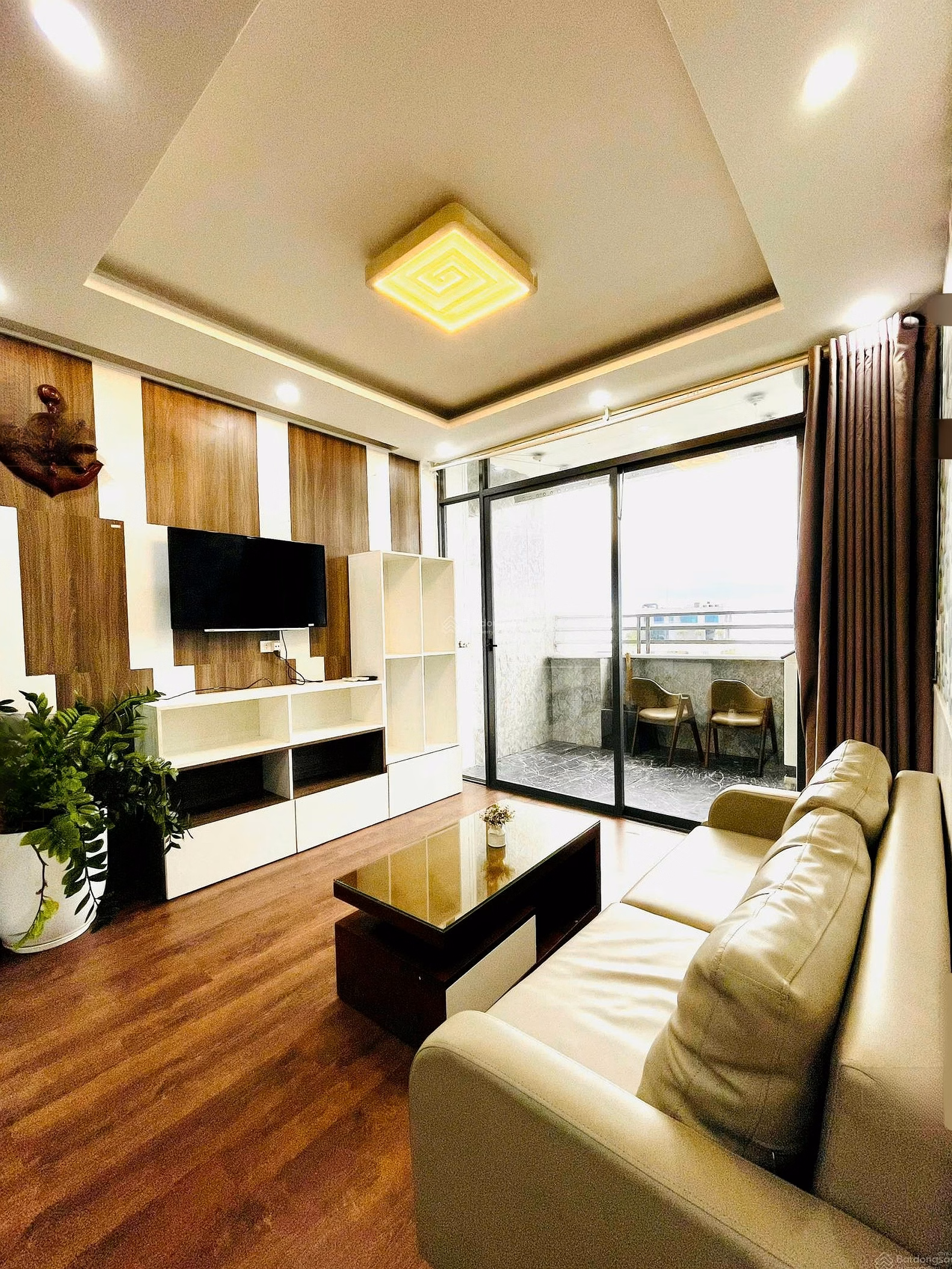 Muong Thanh apartment for rent directly facing My Khe beach, Da Nang city