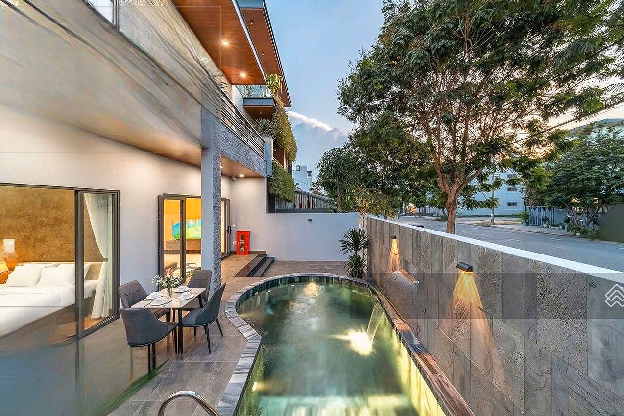 Pool villa for rent - Xuan Quynh Street - 5 rooms - 5 bathrooms - Fully high-class furniture