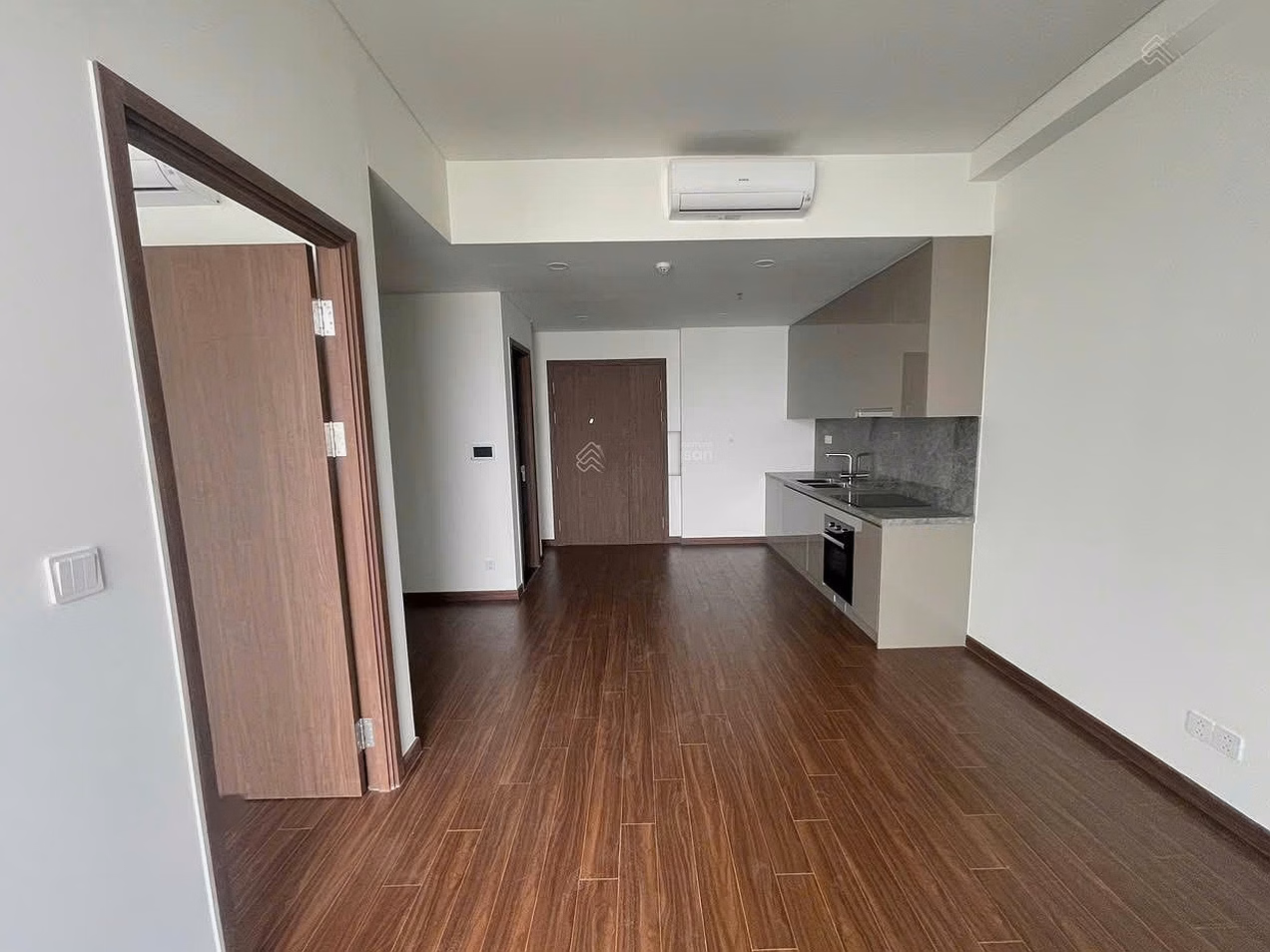 Owner rents 1 bedroom + Masteri Waterfront Ocean Park view villa, with kitchen for 7.5 million