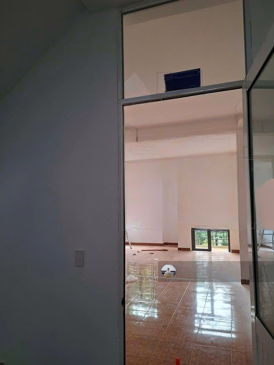 2-storey house for rent on street: Han Thuyen - Large living room - 4 bedrooms - Nearly April 30