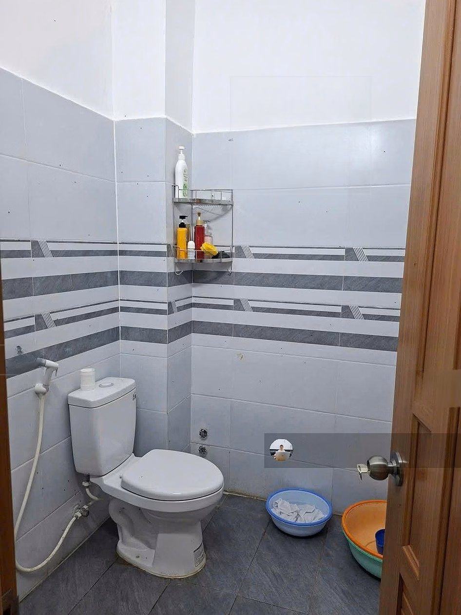 2-storey house for rent on street: Han Thuyen - Large living room - 4 bedrooms - Nearly April 30