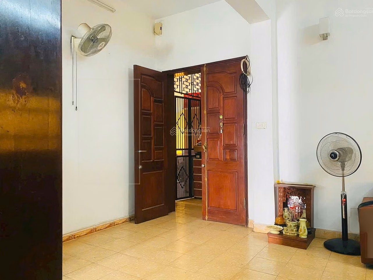 Collective apartment for rent in Hanoi center