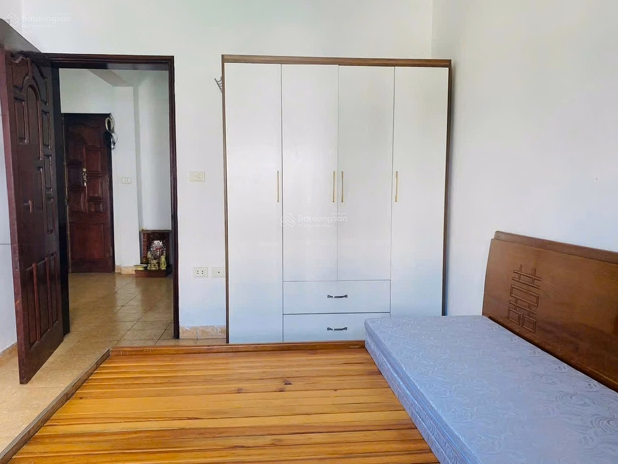 Collective apartment for rent in Hanoi center