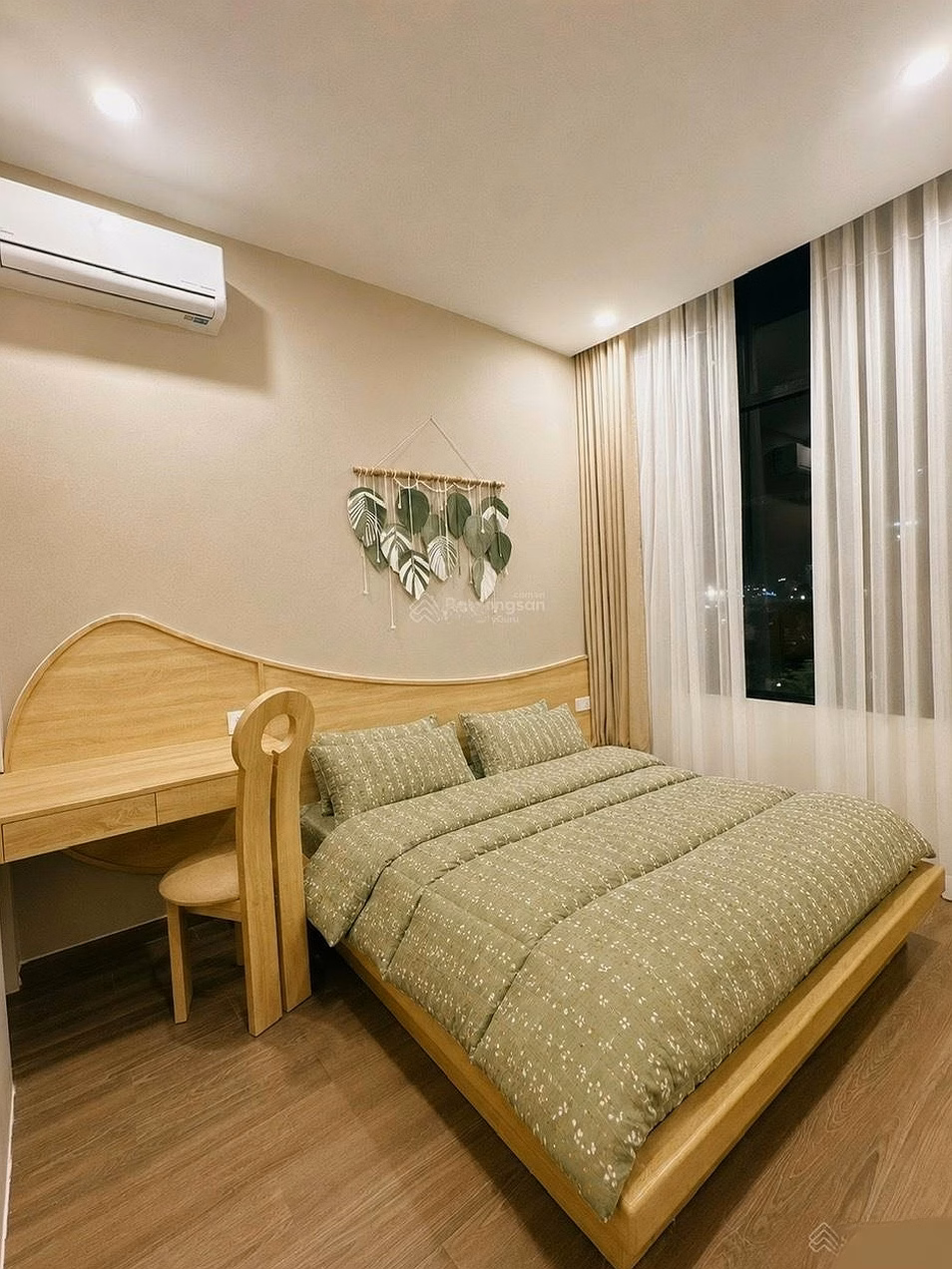 2 bedroom apartment for rent, 68m2, fully furnished, view of FPT Plaza 3 park