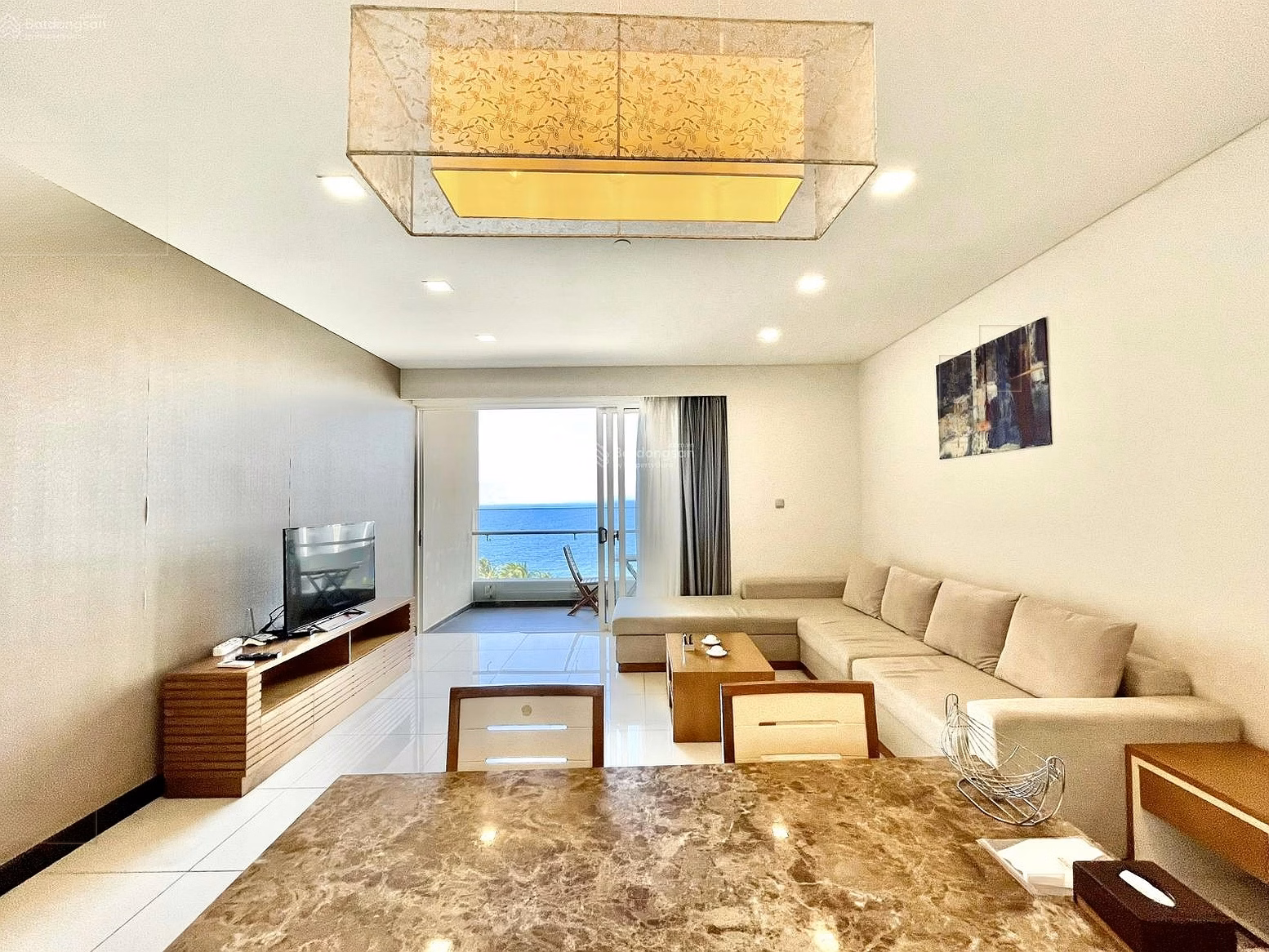 The Costa 1-bedroom apartment has spacious space right on Tran Phu beach