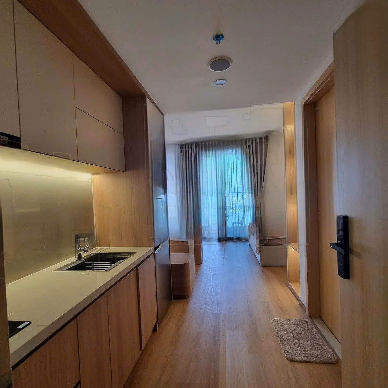 Studio apartment for rent at Sun Ponte building 18 million/1 month