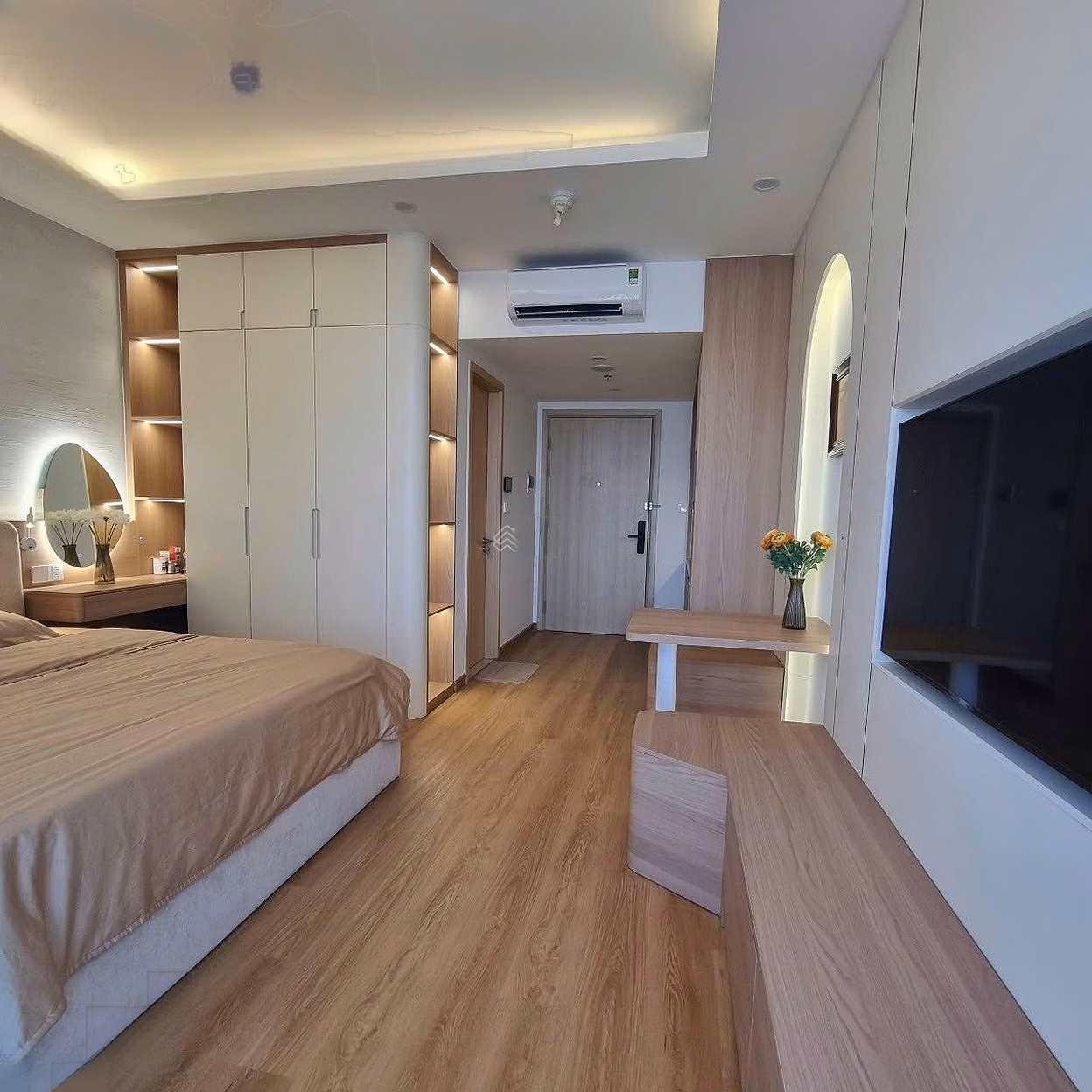 Studio apartment for rent at Sun Ponte building 18 million/1 month