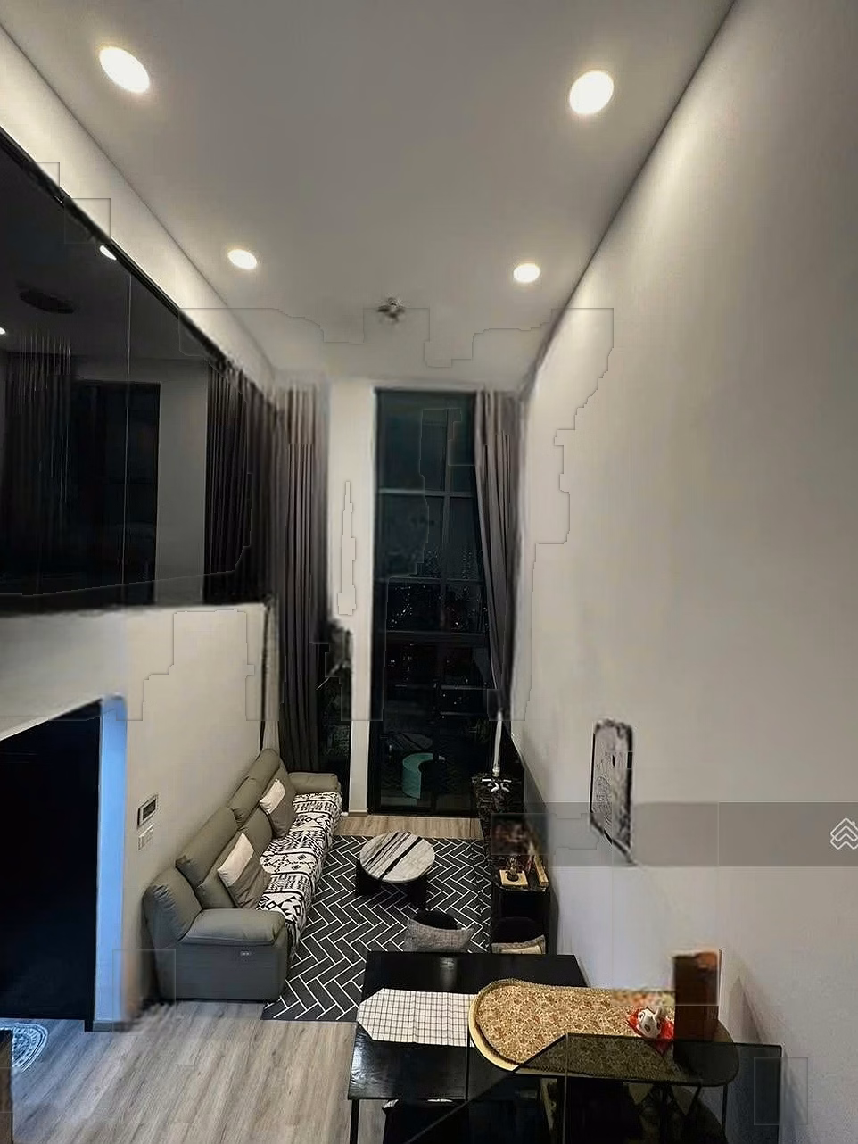 SSQC Company - Selling Feliz En Vista apartment T8/2026 at good price, fully furnished, direct negotiation