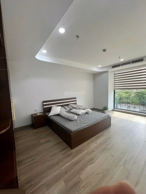 3 bedroom apartment for rent - 122m2/ Original furniture/ City view/ Price: 26 million/month/ Contact: 0986 558 ***
