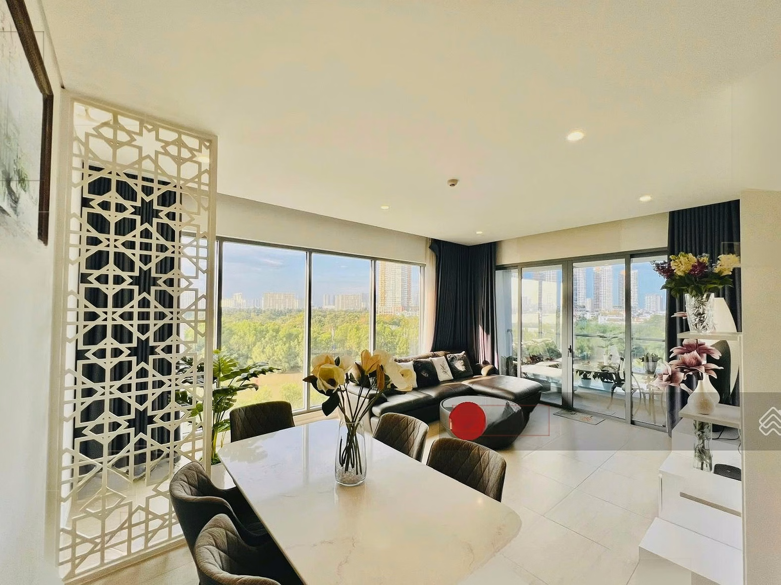 Good rental price - Update new shopping cart August 2026, beautiful house with high-class furniture, all kinds of apartments on Diamond Island