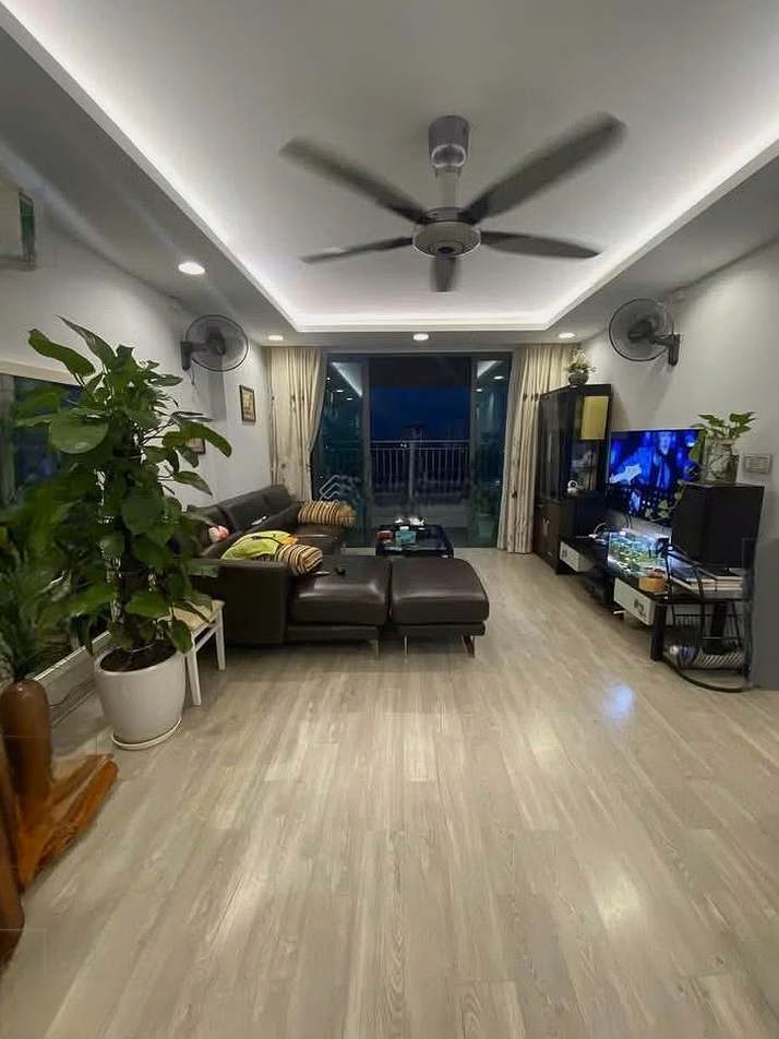 14.5 million ONE18 APARTMENT 2BR 2WC 86M FULL INTERIOR WITH CAR SLOT
