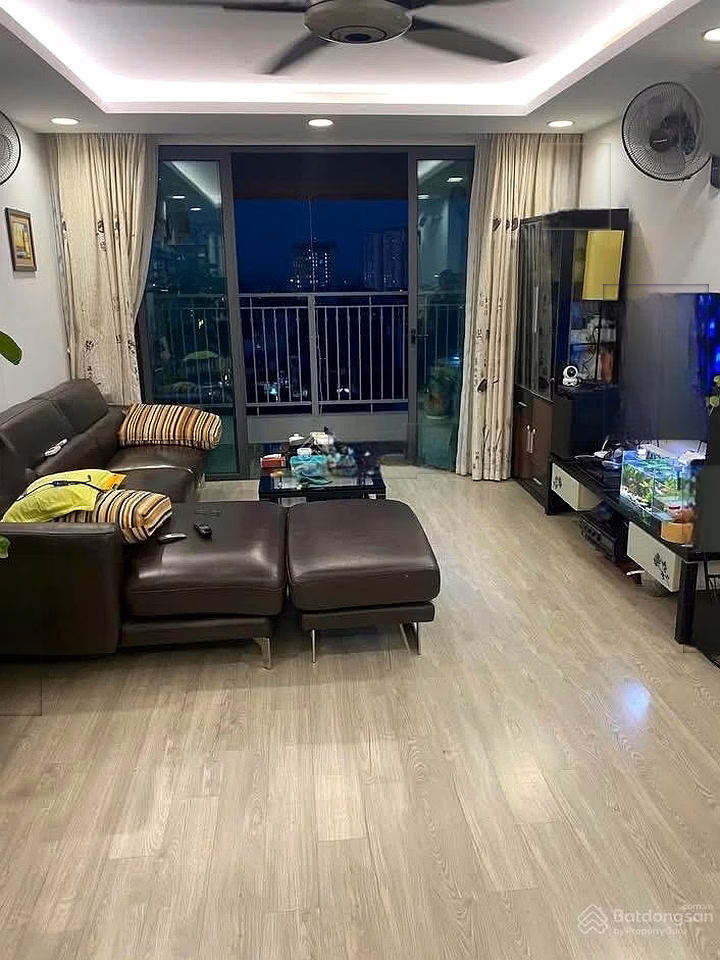 14.5 million ONE18 APARTMENT 2BR 2WC 86M FULL INTERIOR WITH CAR SLOT