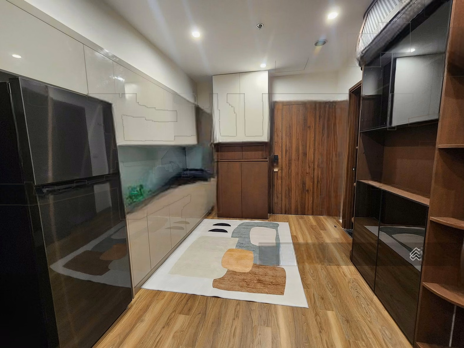 Brand new 1 bedroom apartment with 2 balconies at ZR3