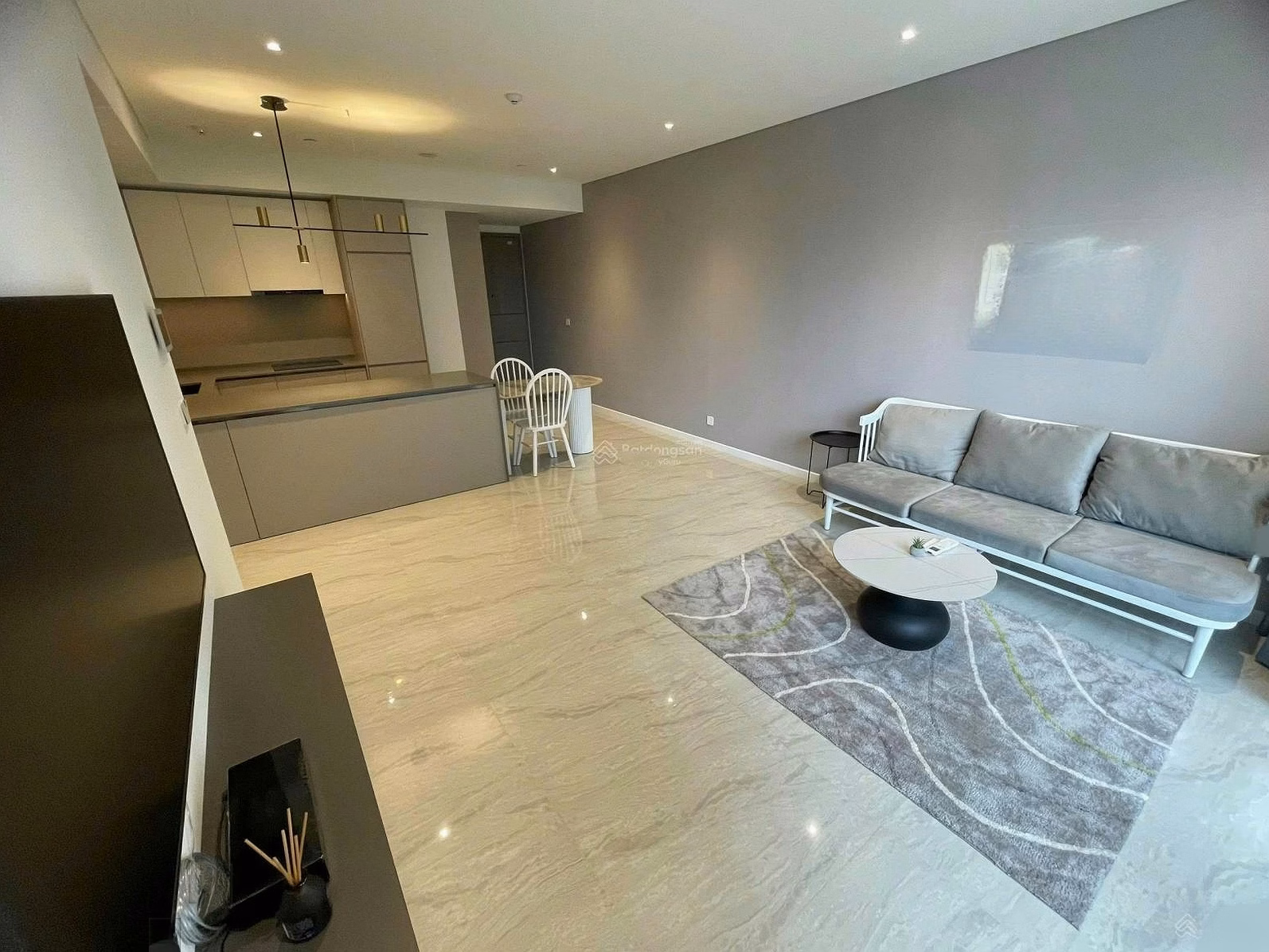 The Opera - Metropole: Selling 2 bedroom apartment with beauty queen view