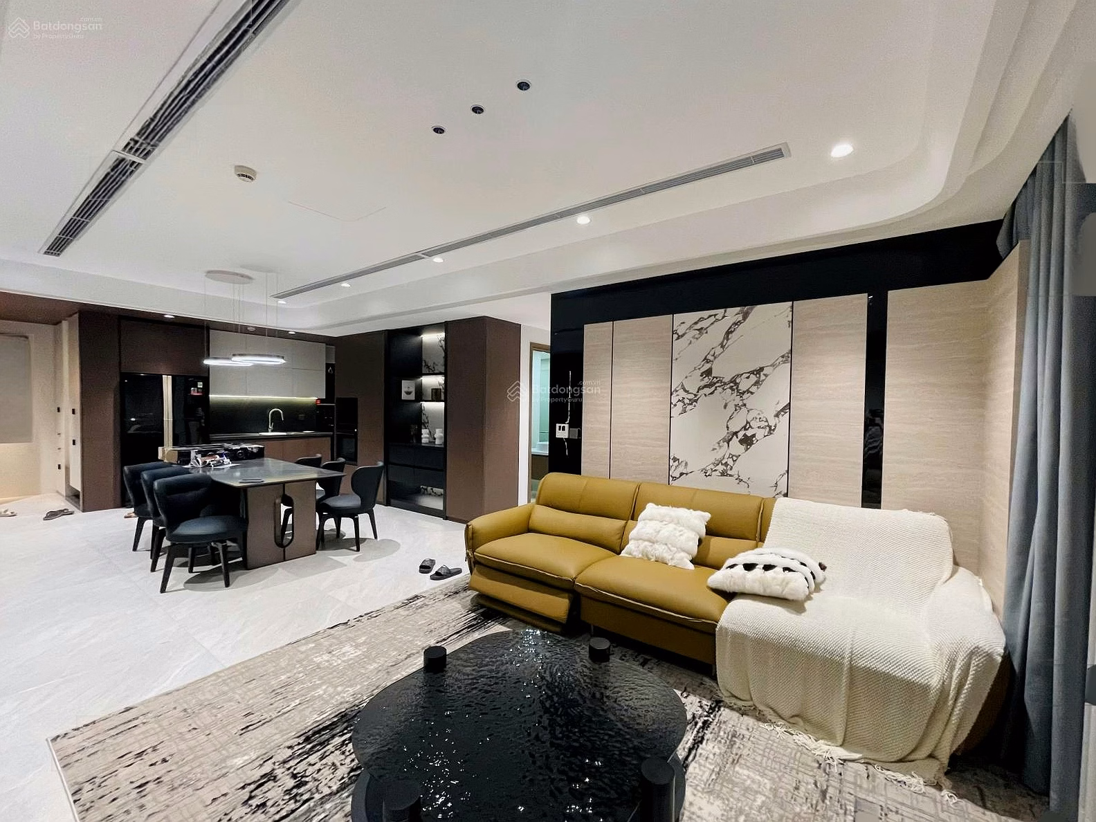 126m2 3-bedroom apartment for rent at Han Jardin Apartment, 26 million VND, nice view