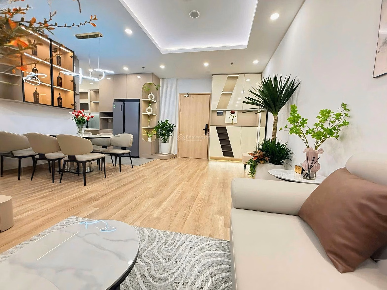 Updated 24/7, Vinhomes Gardenia apartments for rent: 1N, 2N, 3N, 4N, Duplex, Good market price