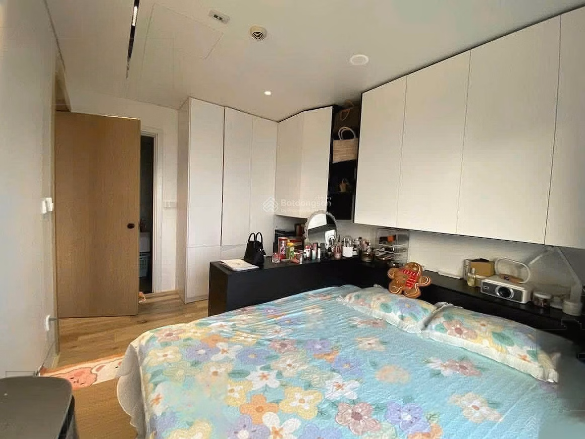 3 bedroom apartment for rent in Ngoai Giao Doan urban area, fully furnished, good price from 1x million/month
