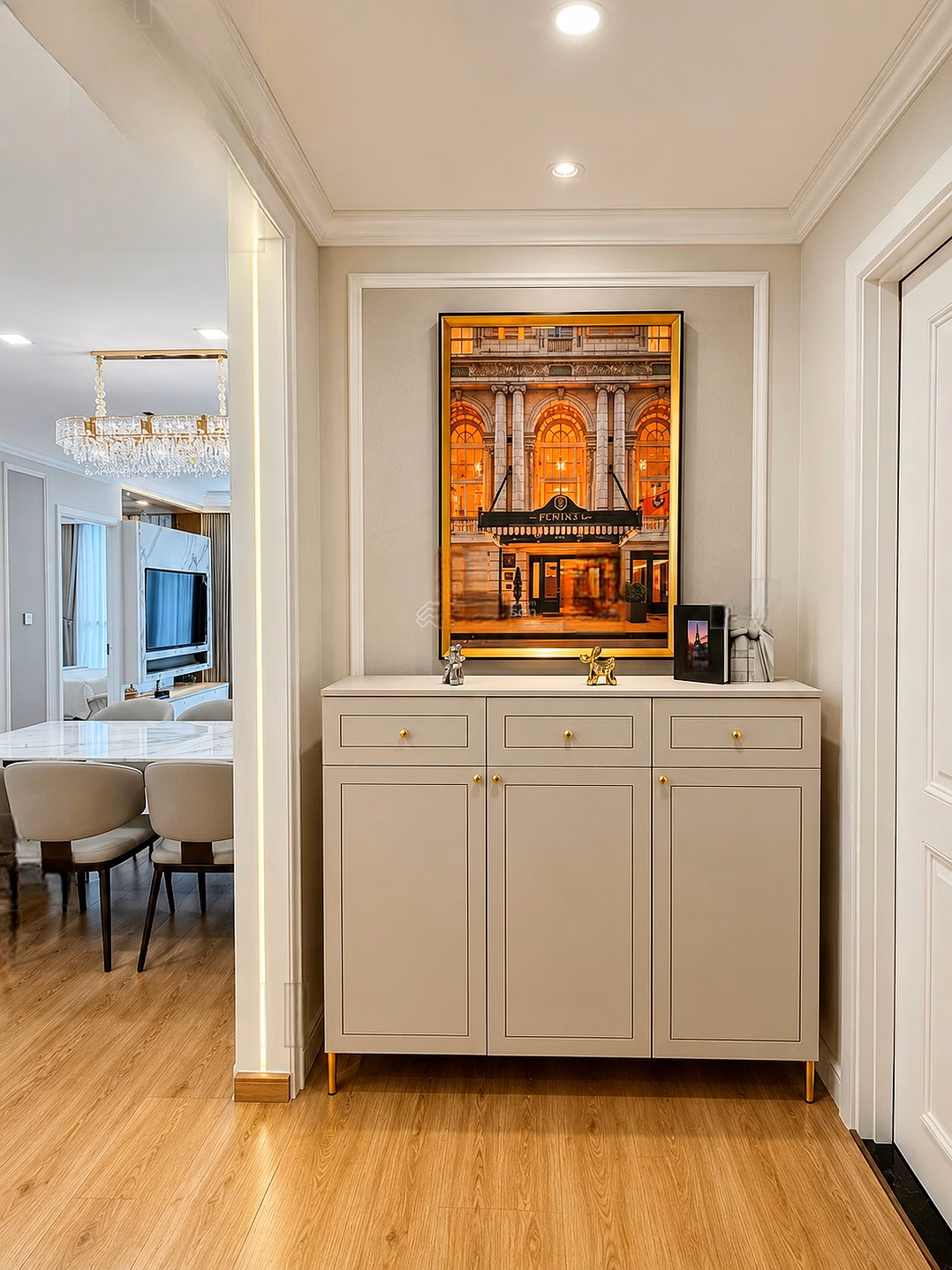 Specializing in 99% of shopping carts selling cheap Vinhomes Central Park 1 bedroom=5.4 billion; 2 bedrooms=8.5 billion; 3 bedrooms=14 billion; 4 bedrooms=18 billion